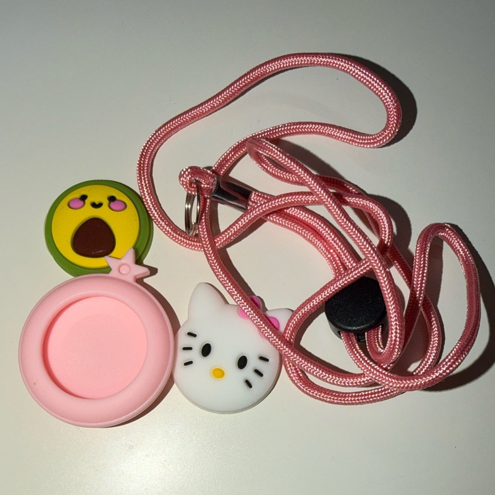 🩷Firm Price🩷AirTag Accessory